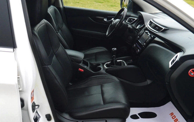 Nissan Qashqai cena 56900 przebieg: 101000, rok produkcji 2016 z Siedliszcze małe 781